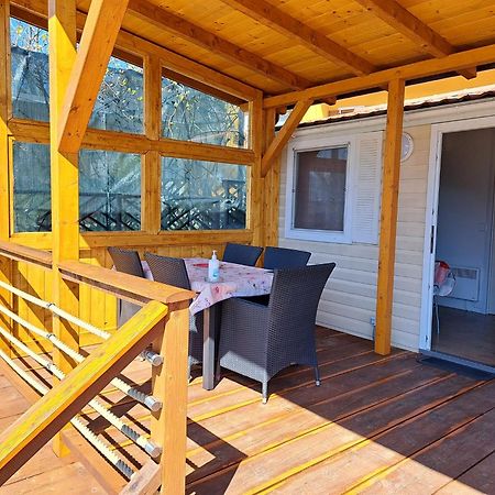Apartments Denis Толмин Екстериор снимка