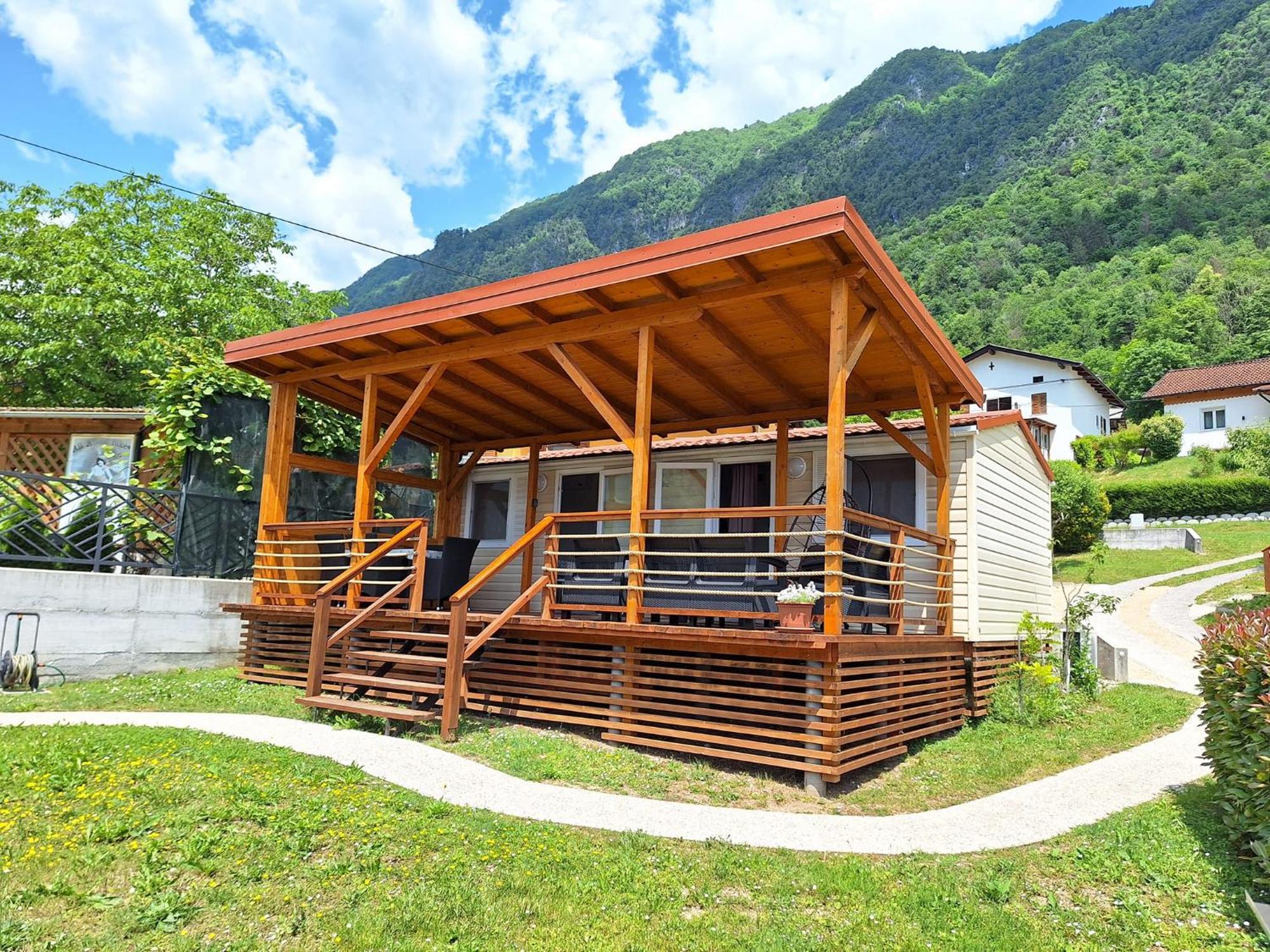 Apartments Denis Толмин Екстериор снимка