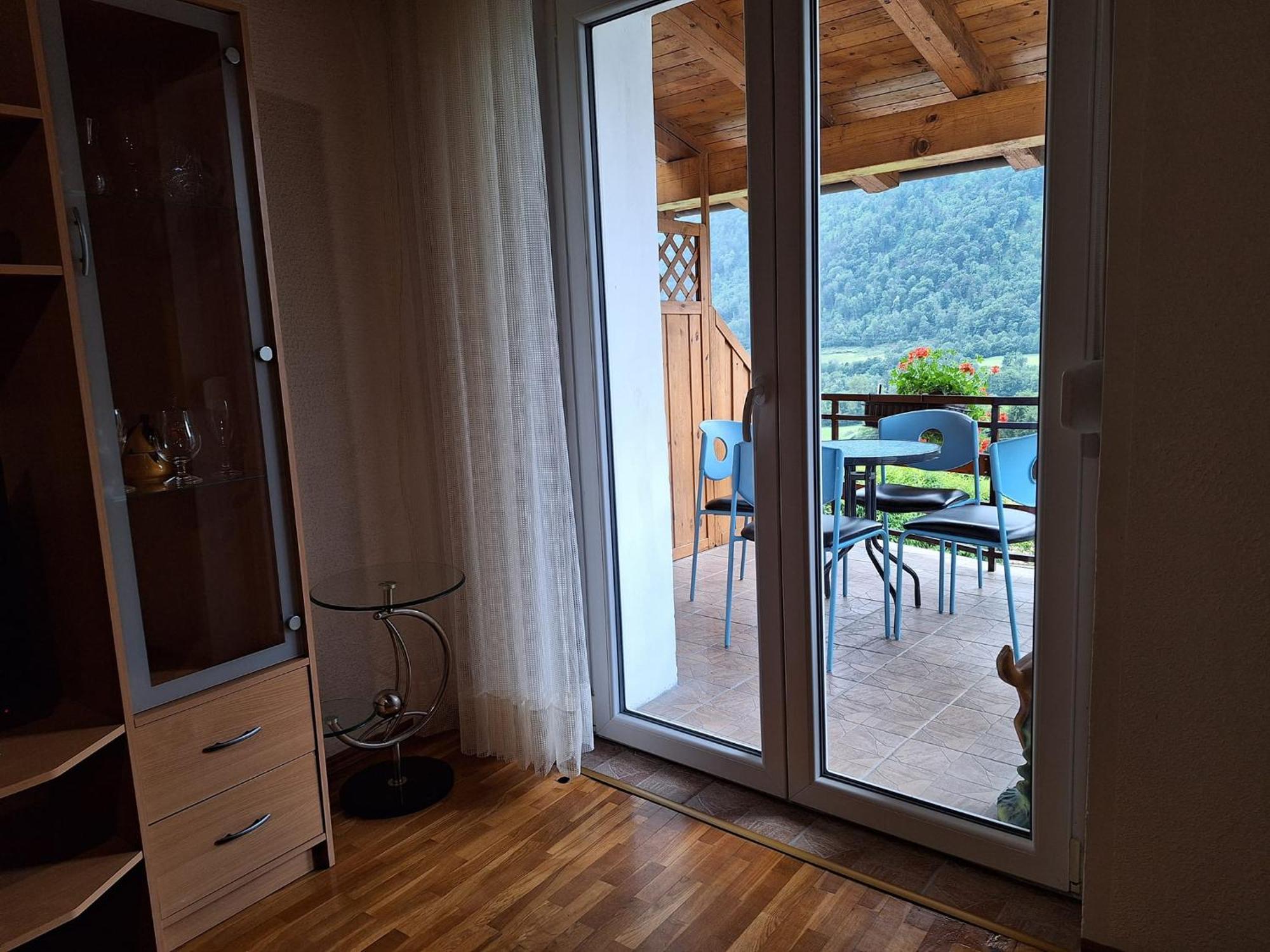 Apartments Denis Толмин Екстериор снимка