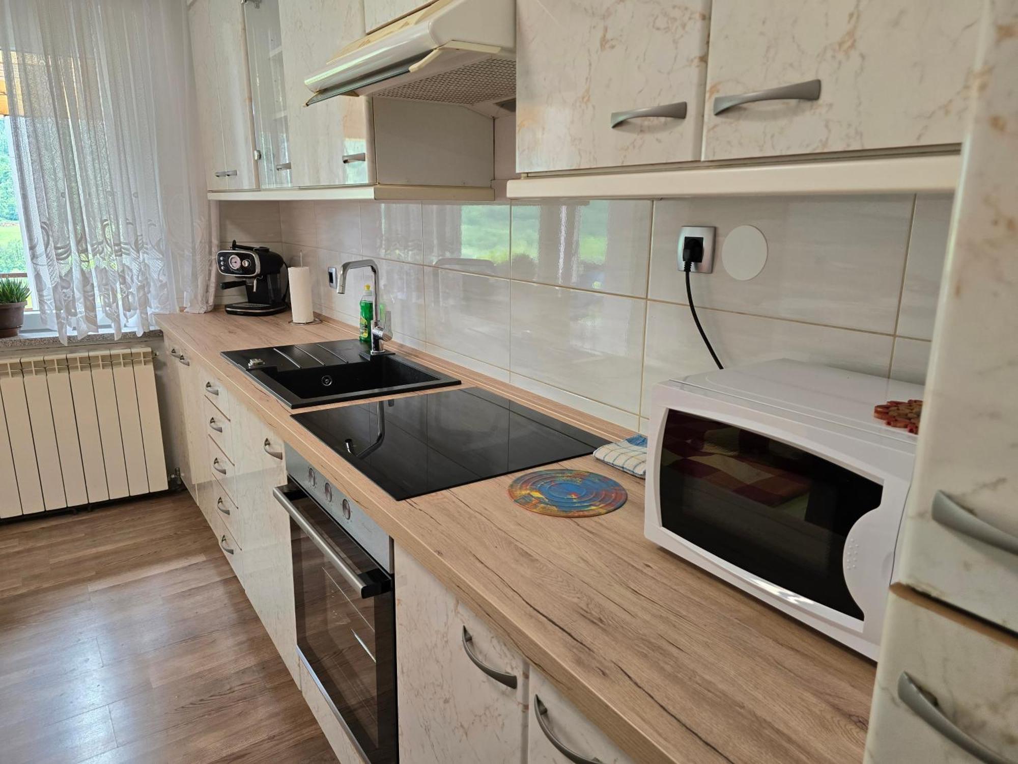 Apartments Denis Толмин Екстериор снимка