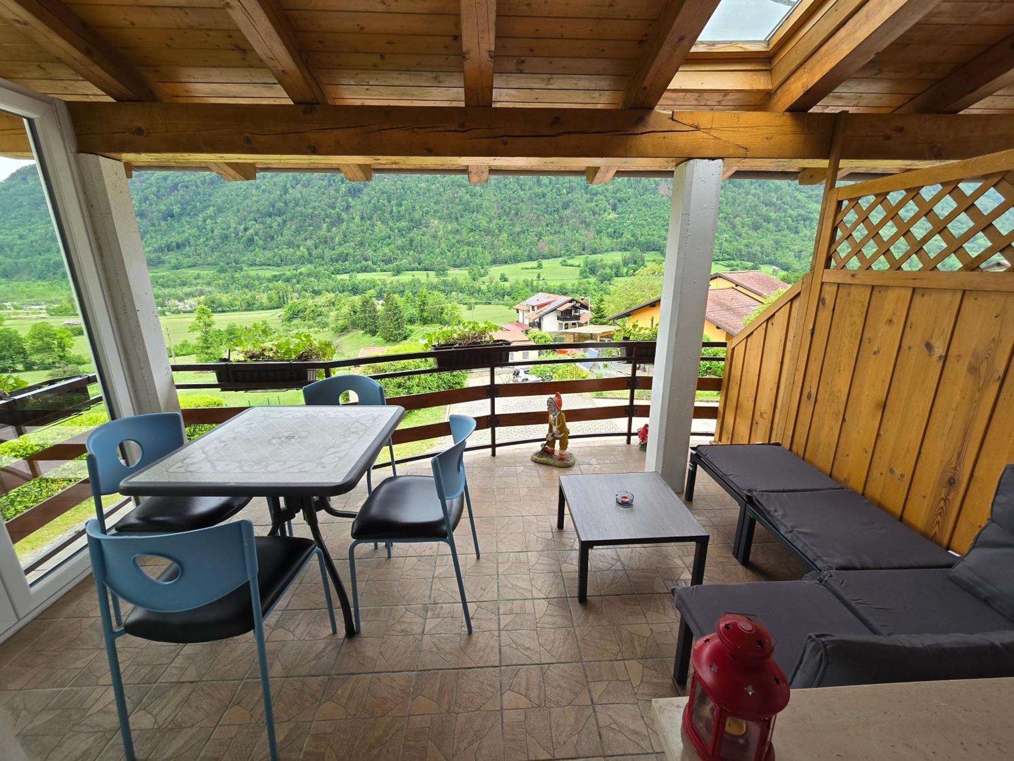 Apartments Denis Толмин Екстериор снимка