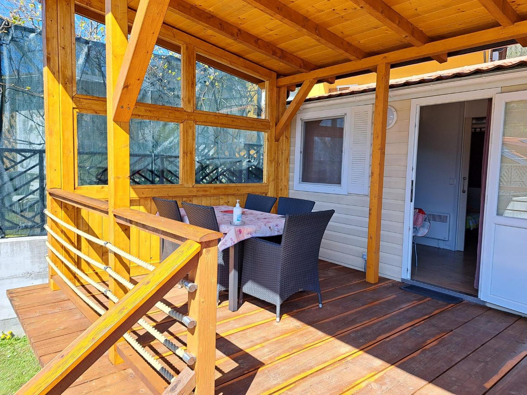 Apartments Denis Толмин Екстериор снимка